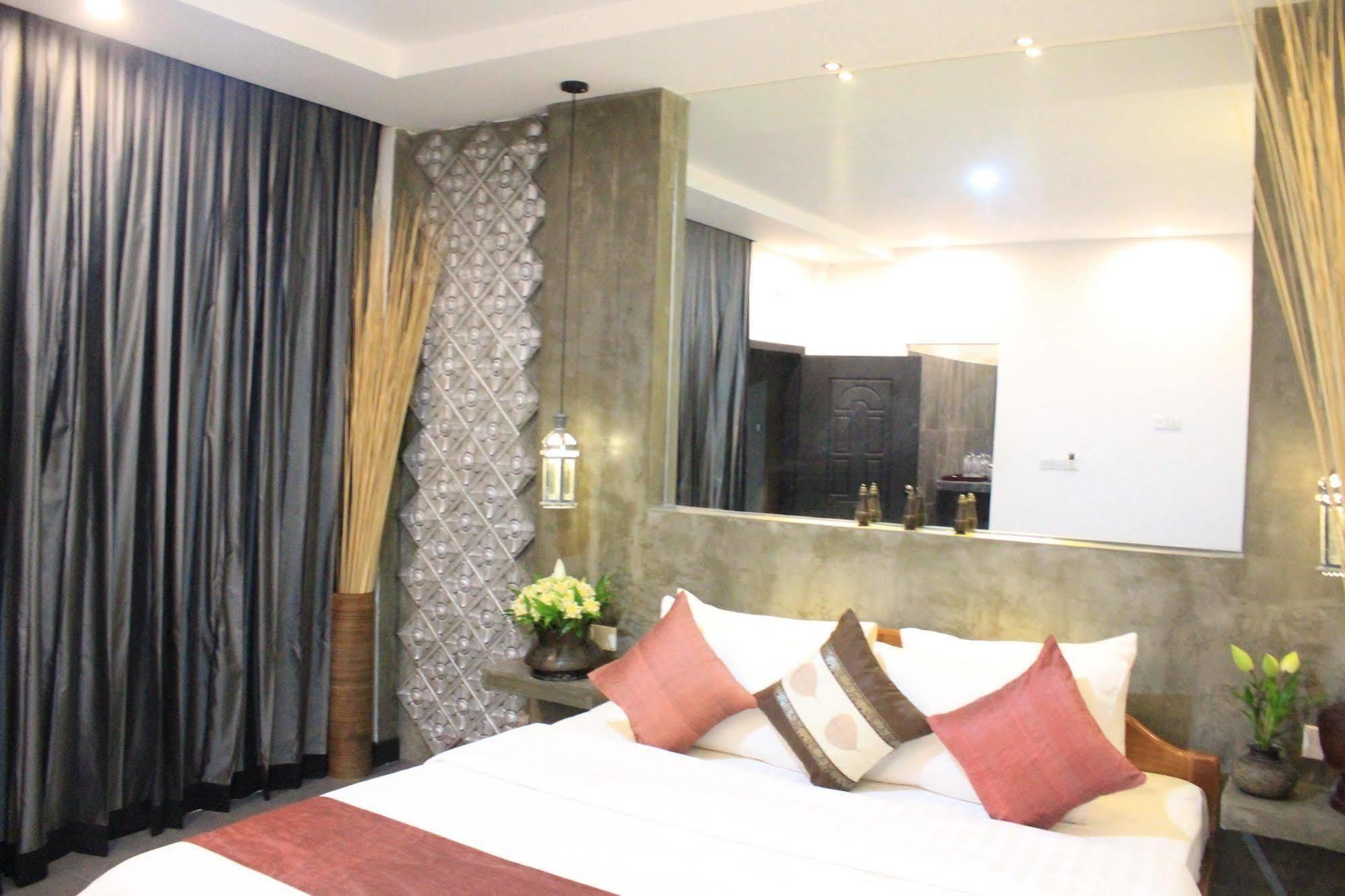 Fancy Boutique Villa Hotel Ciudad de Siem Riep Exterior foto